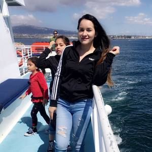 Meet your Posher, Roxana